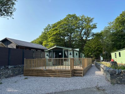 Willerby Vogue Connoisseur static home front sun trap area